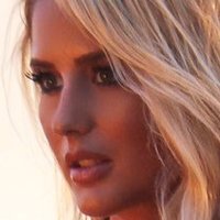 Emma Hernan Çıplak
