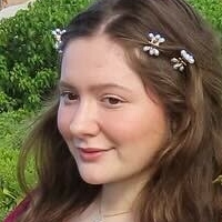 Emma Kenney Çıplak