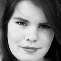 Emma Levie Çıplak