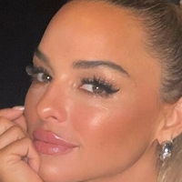 Estefania Küster Çıplak