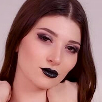 Eva De Vil Çıplak