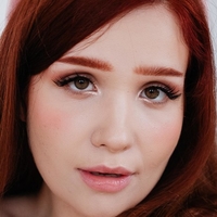 Eva Ollin Çıplak