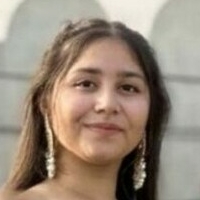 Evaavi Olett Çıplak