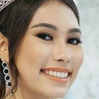 Frederika Alexis Cull Çıplak