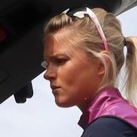 Frida Karlsson Çıplak