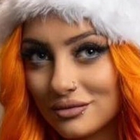Gigi Dolin Çıplak