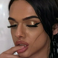 Hamza Alexa Çıplak
