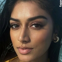 Hannah Thomas Çıplak