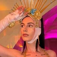 Helena Jones Çıplak