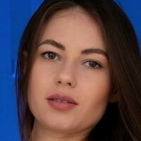 Hilary C Çıplak