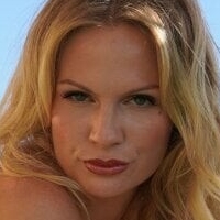 Isabella Kiko Çıplak