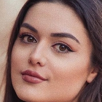 Jess Gjata Çıplak