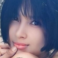 Julia Medeiros Çıplak