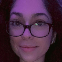 Julia Mele Çıplak
