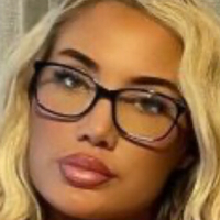 juliaholbanel Çıplak