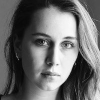 Julie Brochorst Andersen Çıplak