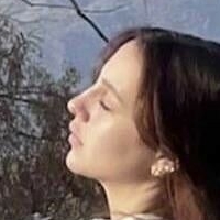 Kamila Batti Çıplak