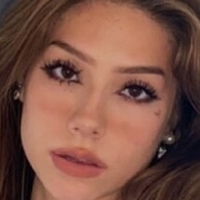 Karina Scherzer Çıplak