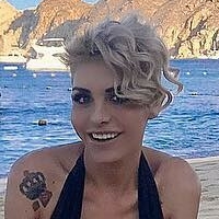 Karla Carrillo Çıplak