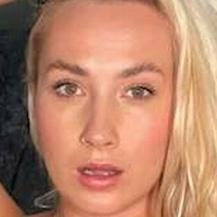 Katie Bee Çıplak