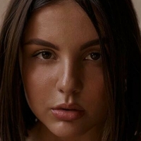 Kazarian Oleksandra Çıplak