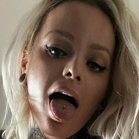 Kelly Pearl Çıplak