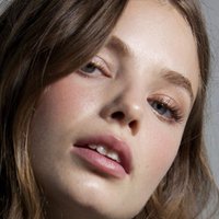Kristine Froseth Çıplak