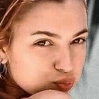 Laaila Abril Çıplak