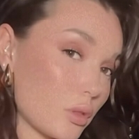 Lady Gioia Çıplak