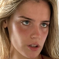 Lara Daniels Çıplak