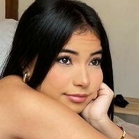 Laura Ospina Çıplak