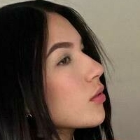 Laura02av Çıplak