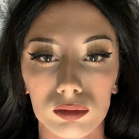 Layla Miller Çıplak