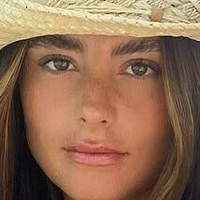 Leah Taylor Çıplak