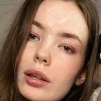 Leeloo Sheringem Çıplak