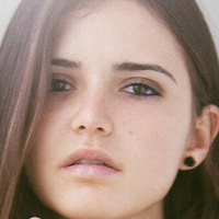 Lily Model Çıplak