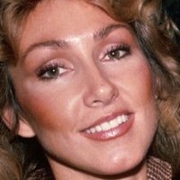 Linda Thompson Çıplak