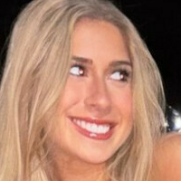 Liv Delzatto Çıplak