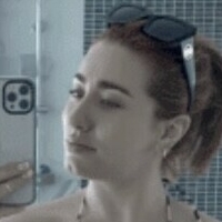 Liv Humby Çıplak