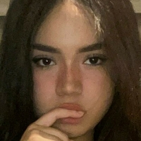 Loren Almanza Çıplak