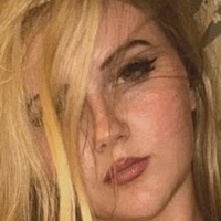 Lovely Miss Larkan Çıplak