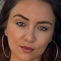 Lydia Farley Çıplak