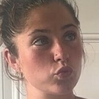 Mads Abigail Çıplak