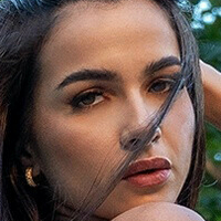 Maduh Andrade Çıplak