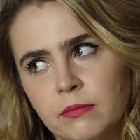 Mae Whitman Çıplak