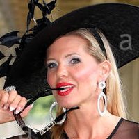Maja von Hohenzollern Çıplak