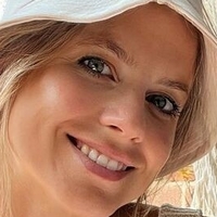 Melanie Pelzer Çıplak