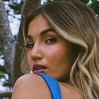 Melita Suica Çıplak