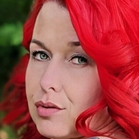 Mina Knight Çıplak