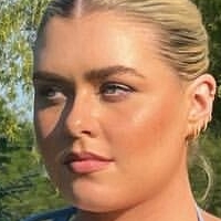 Miss Honey Mia Çıplak